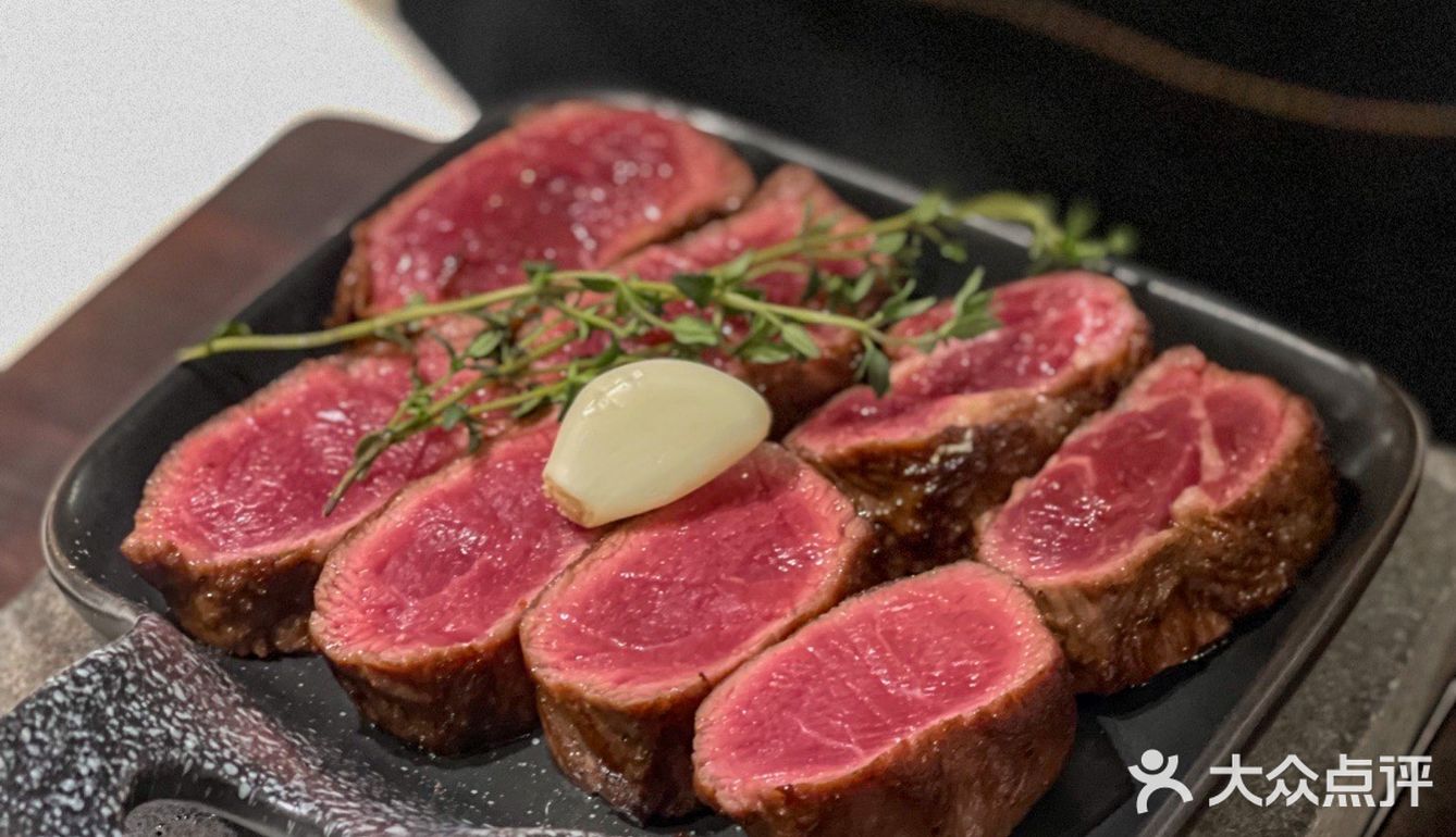 广州 | ABC首创分段式石烧牛扒🥩五成熟玫瑰色一口沉醉🤤