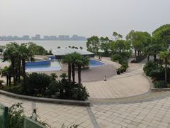 -上海滴水湖皇冠假日酒店