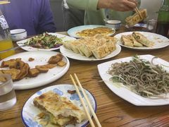 -溢心园香河肉饼总店