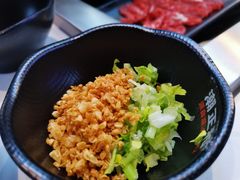 芹菜末+炸蒜末-潮正和潮汕牛肉火锅·老字号(番禺万达店)