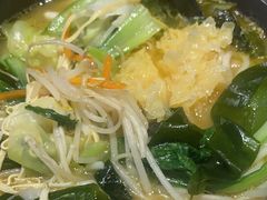 -灵芝妹子海鲜米线(劳动公园店)
