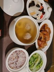 -臻康乃馨月子中心(集美店)