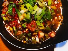 -果松木炭酸菜铜火锅·外婆参鸡汤