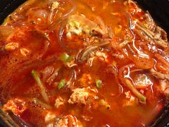 辣牛肉汤-吴草鸡爪오초닭발韩食堂(融恒盈嘉中心店)