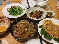 -潮粥荟·潮汕砂锅粥(朝阳大悦城店)