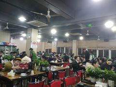 大堂-皖北巫氏三胖地锅鸡(长淮总店)