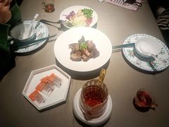 -小厨娘绣中淮扬(总统府大行宫店)