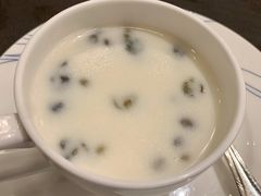 香滑手磨杏汁-广州文华东方酒店·江-由辉师傅主理