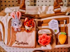 -凤凰汇购物中心