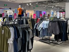 -唯品会(北京国瑞城店)