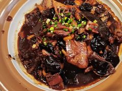 -侬佳蒸菜馆(听潮店)