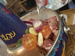 -毛辣果·贵州红酸汤牛肉火锅(西单店)