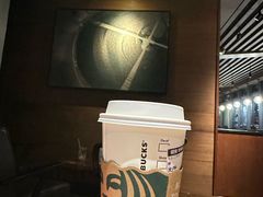 -星巴克(西藏路店)