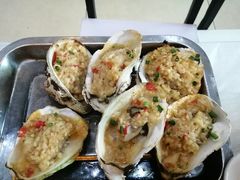 -覃记海鲜美食餐厅