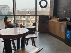 靠窗位-星巴克(杭州嘉里中心4F店)