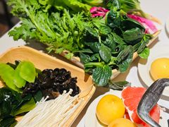 -左庭右院鲜牛肉火锅(七宝领展广场店)