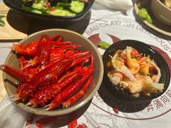 -巴厘龙虾·榜首油焖大虾(音乐学院·沿江酒馆店)