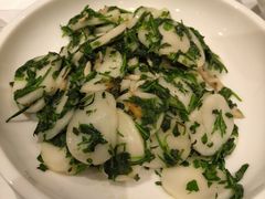 荠菜肉丝炒年糕-老吉士酒家(天平路店)