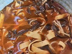 -魔都三兄弟酸辣粉·蘸卤炸串(虹桥万科店)