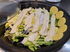 清江鱼锅-屯老二农家铁锅炖·行业领军者(梅江店)