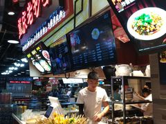 -八一好吃街·高品美食广场