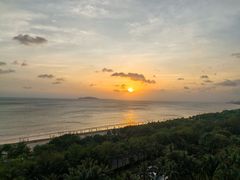 -三亚湾海居雅高铂尔曼度假酒店