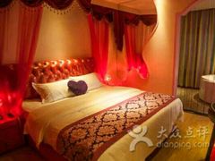 -天使恋人主题酒店(深圳万象城店)