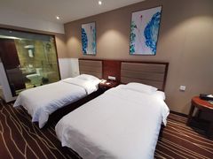 -怡华威斯达酒店(重庆医科大学附属儿童医院店)