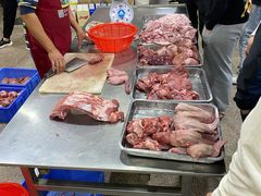 -标记美食新鲜猪杂(兴南大道店)