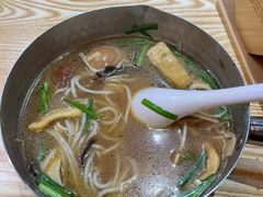 -魔都三兄弟酸辣粉·蘸卤炸串(虹桥万科店)