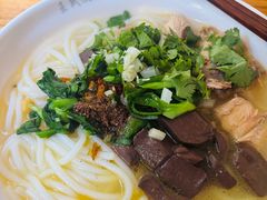 -文山荷鲜居(翠湖店)