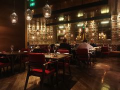 -恰餐厅及酒吧 CHAR Bar & Grill (北京丽都皇冠假日店)