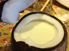 -志龙皇冠吃货椰子铺