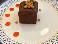 -LES ELITES 英集荟(南京西路店)