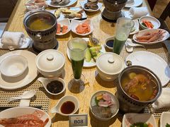 -雍和会海鲜姿造自助(湖东路店)