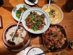 -老滇山寨•云南特色菜•地方菜•民族风情歌舞表演(金碧店)