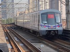 -宝山路(地铁站)