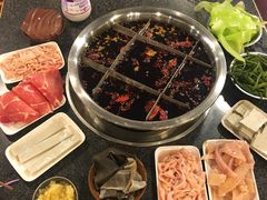 -邓莽子老火锅(中兴路总店)