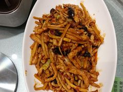 -辛香味烧鱼馆·非遗技艺·排骨红烧肉(光谷医药园店)