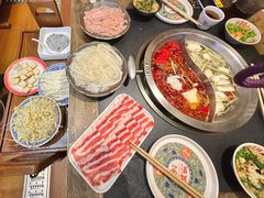 -沸炉重庆老火锅(军事博物馆店)