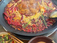 -黄潇洒老火锅(九眼桥宏济巷店)