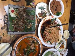 -老滇山寨•云南特色菜•地方菜•民族风情歌舞表演(金碧店)