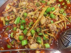 鲜锅兔-盐井记·自贡美蛙鲜锅兔(中和店)