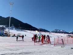 -丝绸之路山地度假区滑雪场