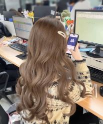 -藤野造型烫发染发