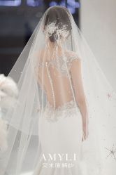 -艾米丽婚纱礼服