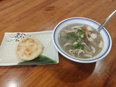 -岳记羊肠馆(陵园小区店)