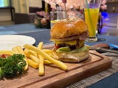 M8安格斯牛肉堡-又见马甲M8融合西餐厅(体育中心店)