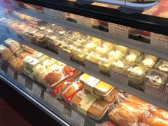 -红宝石·鲜奶小方·海派西点房(南丹店)