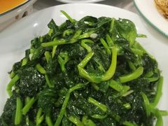 清炒豌豆尖-东兴楼饭庄(六里桥店)
